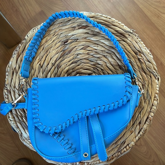 Purse - Picture 4 of 12